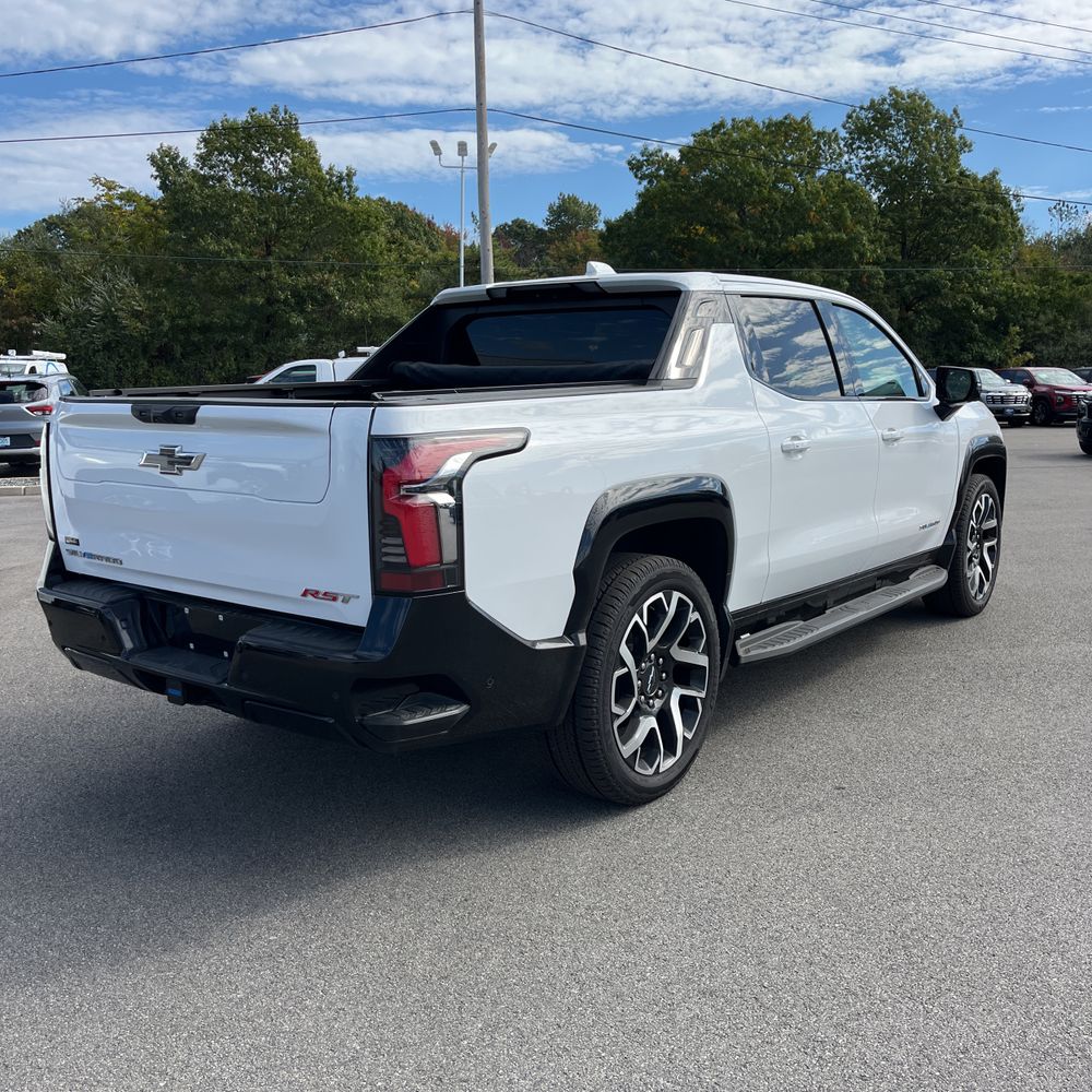 2024 Chevrolet Silverado EV RST