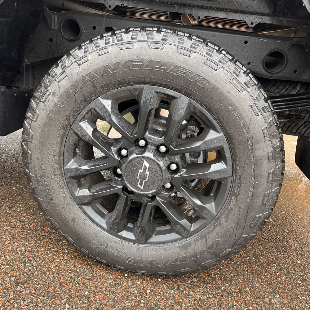 2025 Chevrolet Silverado 2500HD Custom