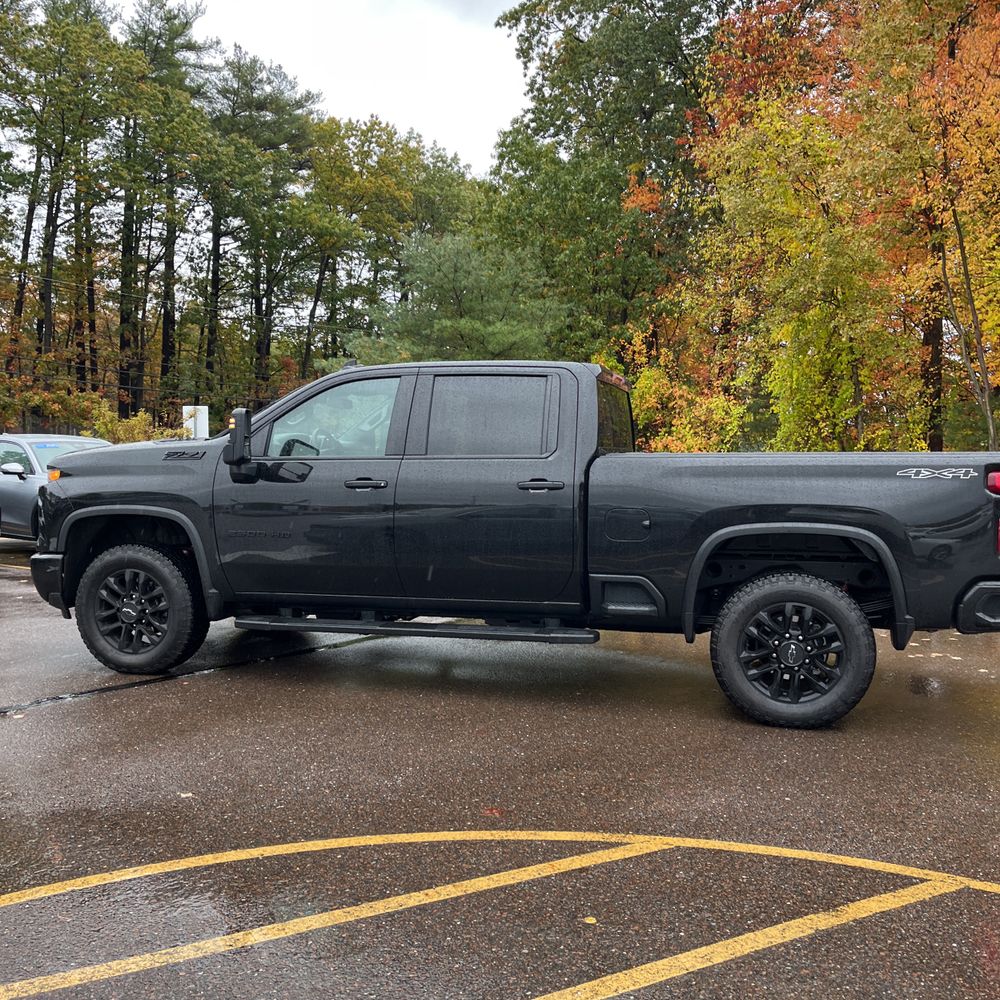 2025 Chevrolet Silverado 2500HD Custom