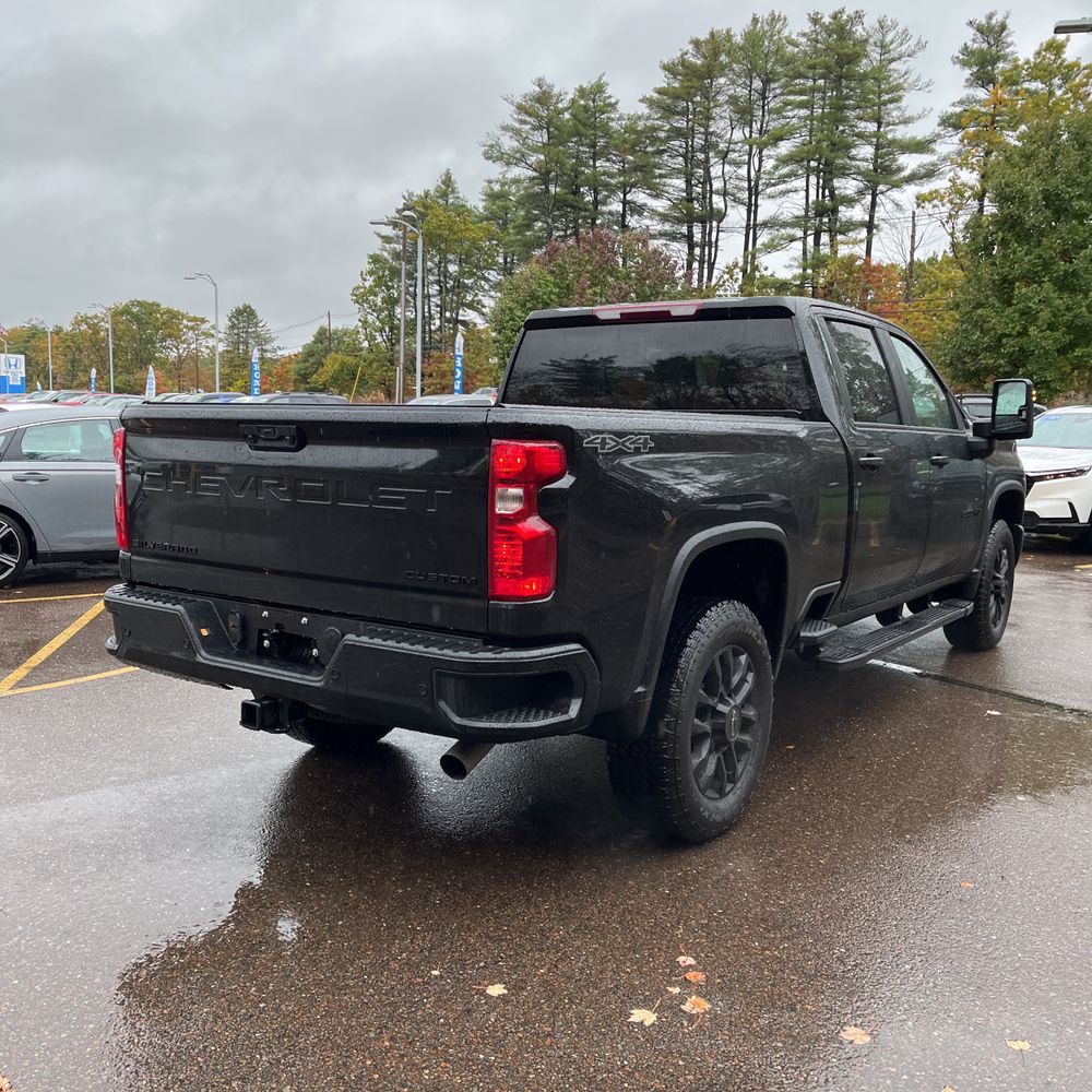 2025 Chevrolet Silverado 2500HD Custom