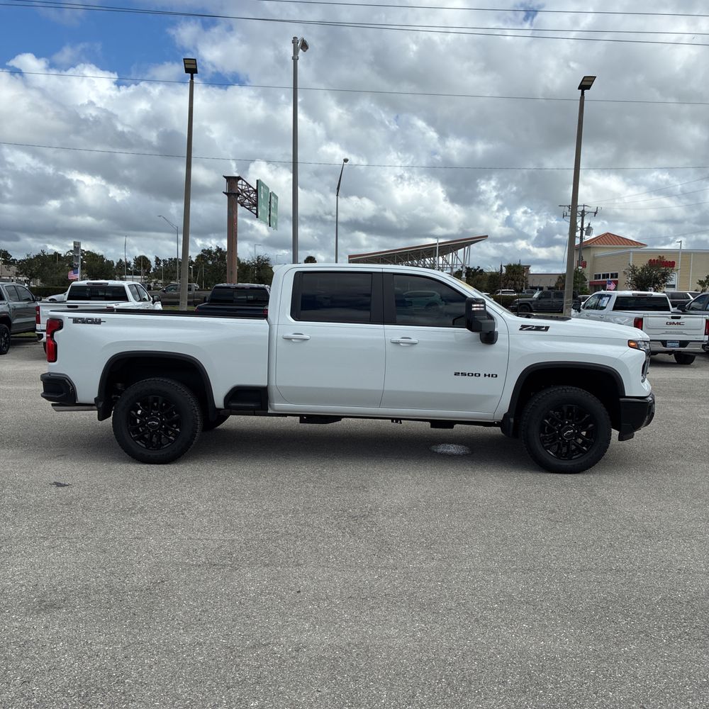 2025 Chevrolet Silverado 2500HD LT