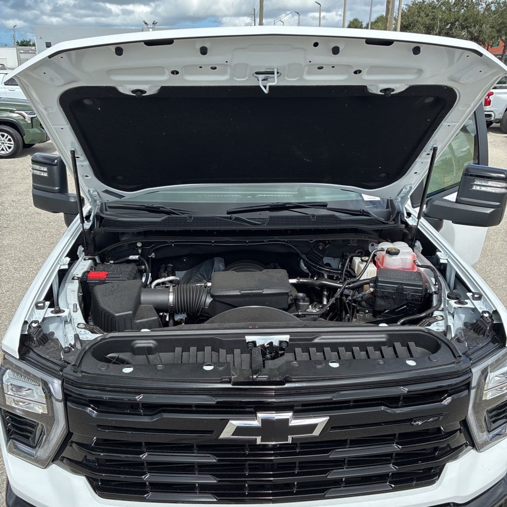 2025 Chevrolet Silverado 2500HD LT