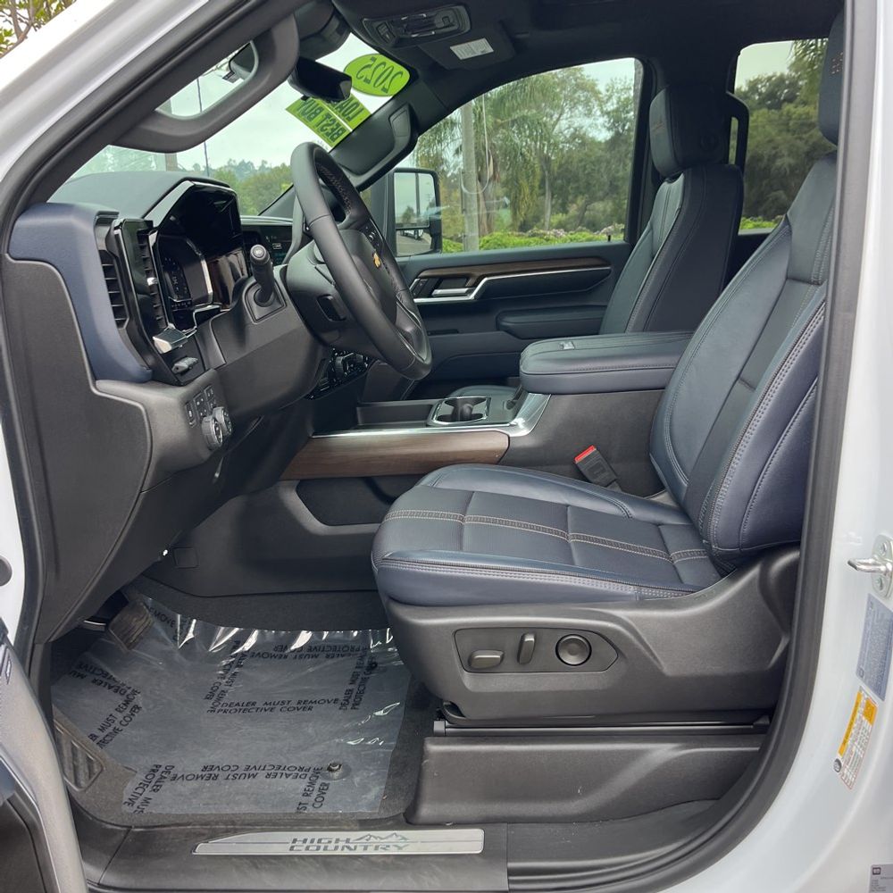 2025 Chevrolet Silverado 2500HD High Country