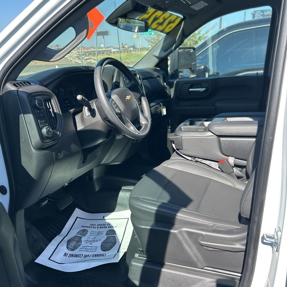 2025 Chevrolet Silverado 3500HD Work Truck