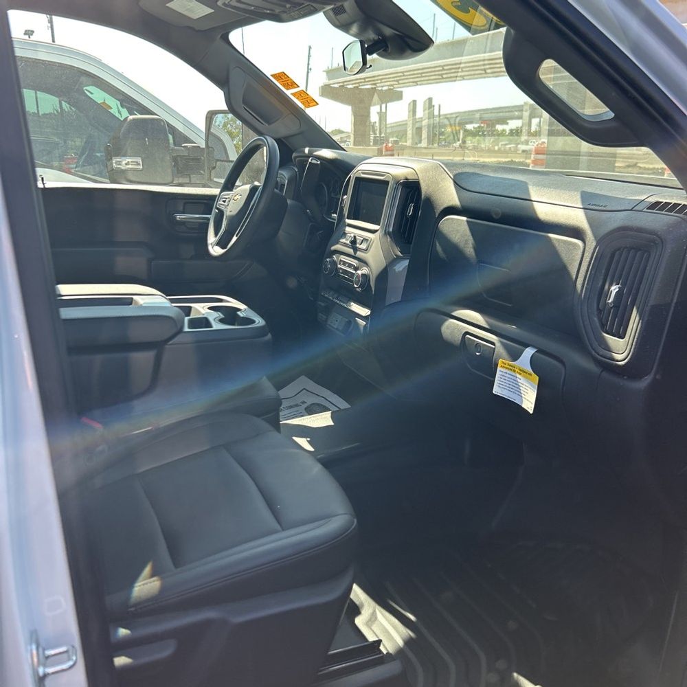 2025 Chevrolet Silverado 3500HD Work Truck