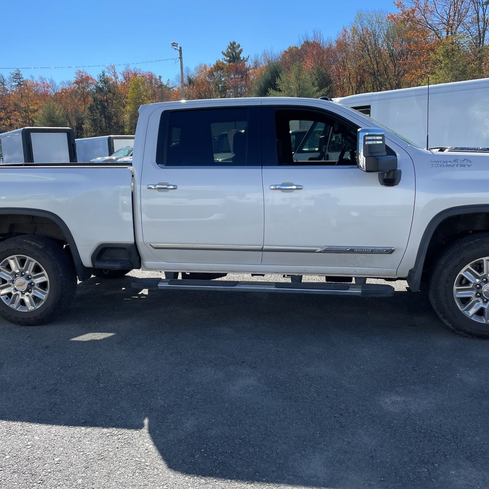 2025 Chevrolet Silverado 3500HD High Country