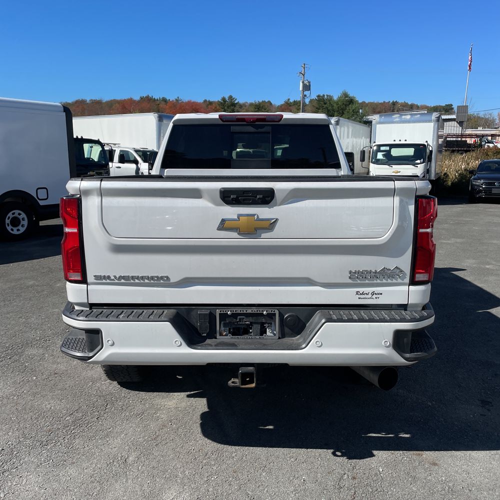 2025 Chevrolet Silverado 3500HD High Country