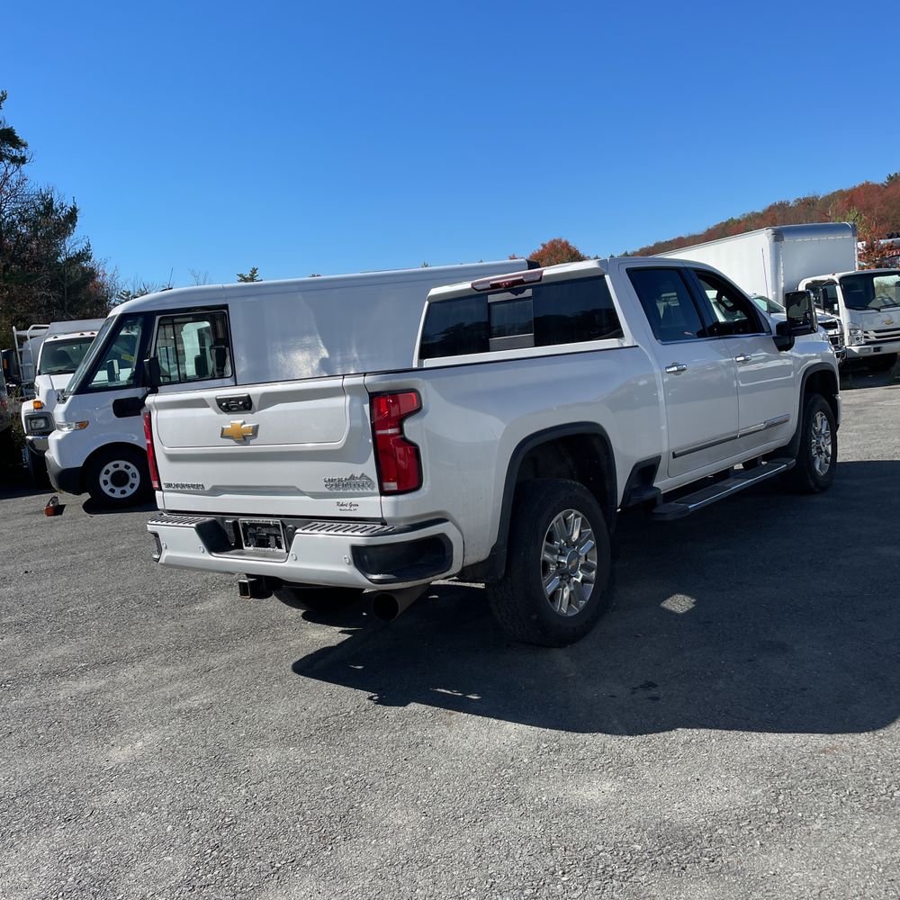 2025 Chevrolet Silverado 3500HD High Country