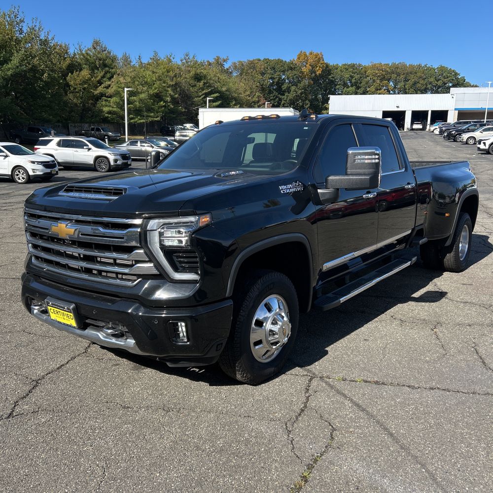 2025 Chevrolet Silverado 3500HD High Country