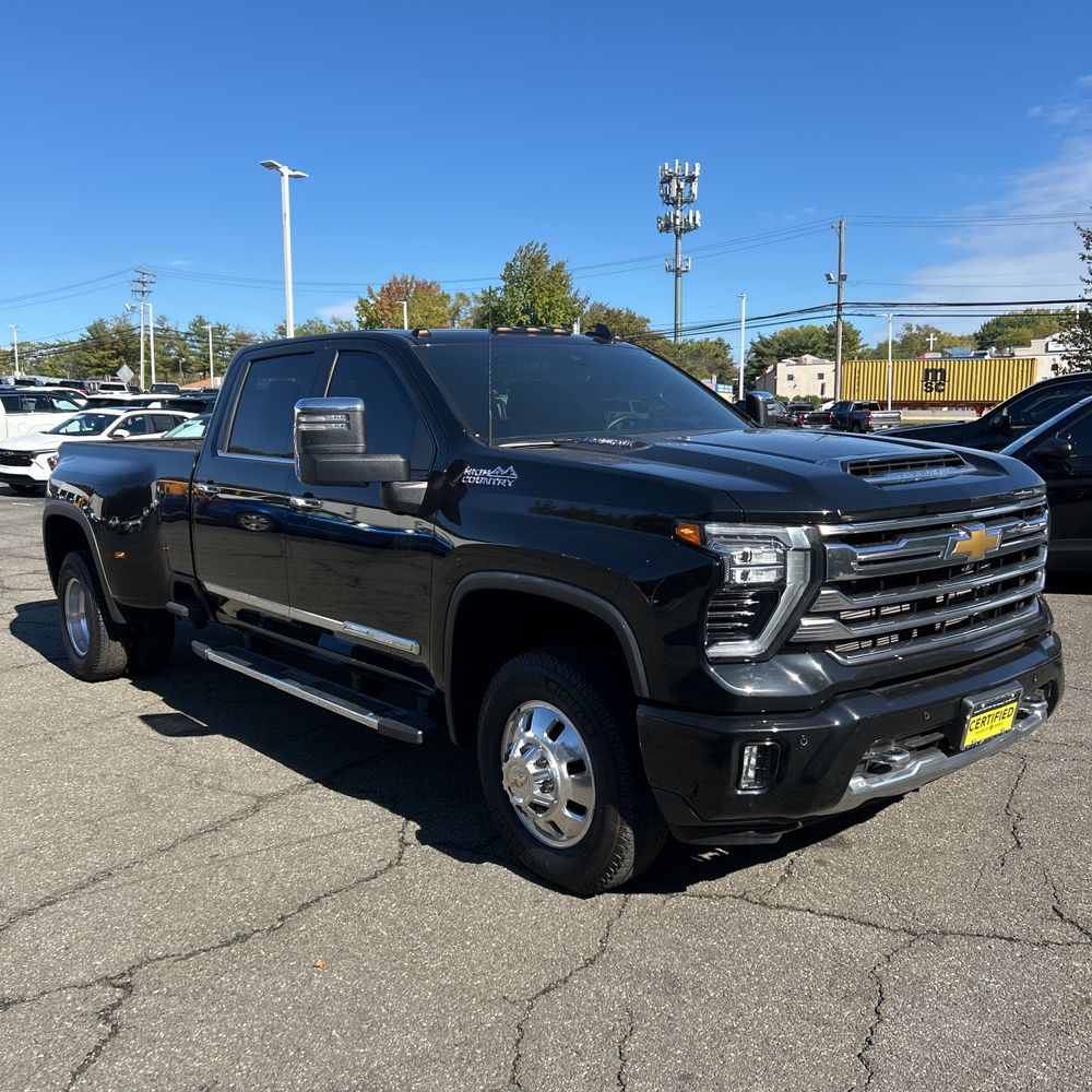 2025 Chevrolet Silverado 3500HD High Country