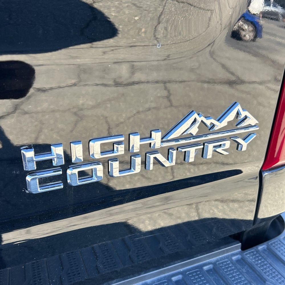 2025 Chevrolet Silverado 3500HD High Country