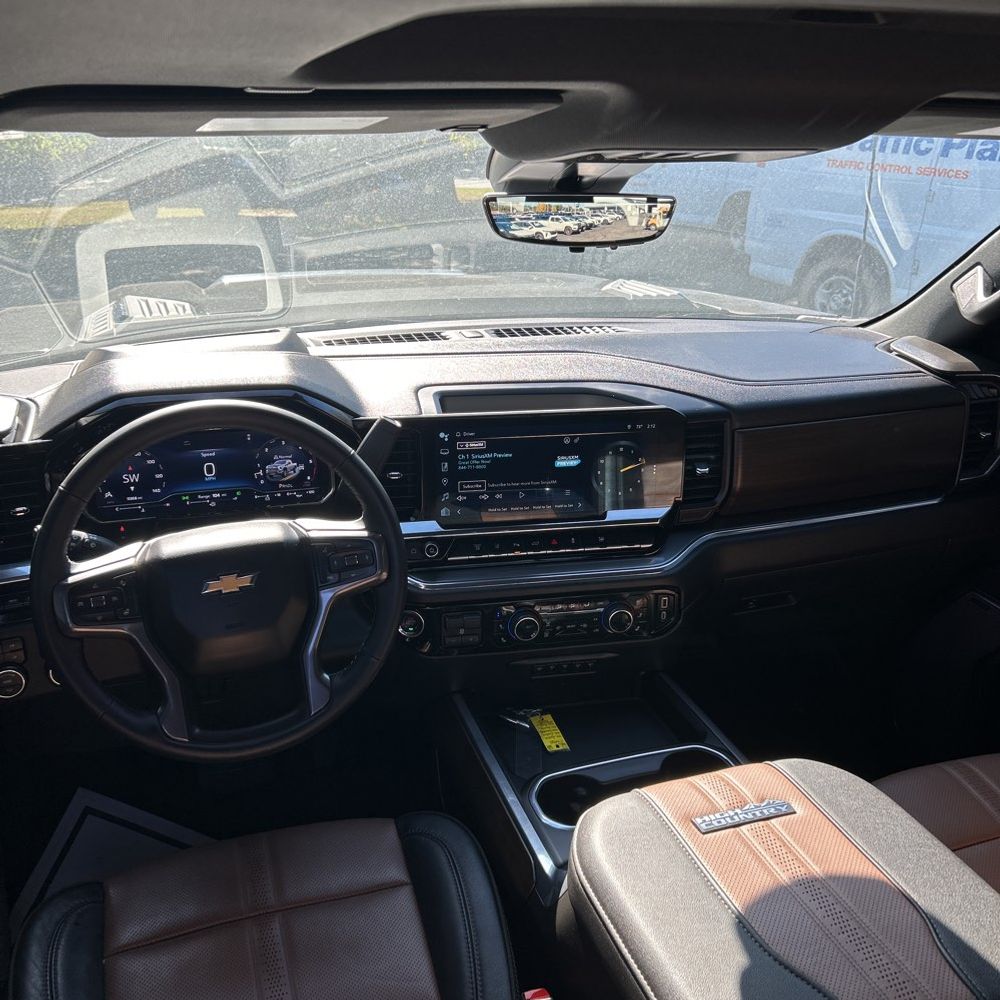 2025 Chevrolet Silverado 3500HD High Country