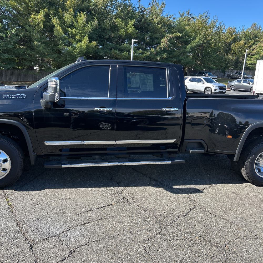 2025 Chevrolet Silverado 3500HD High Country