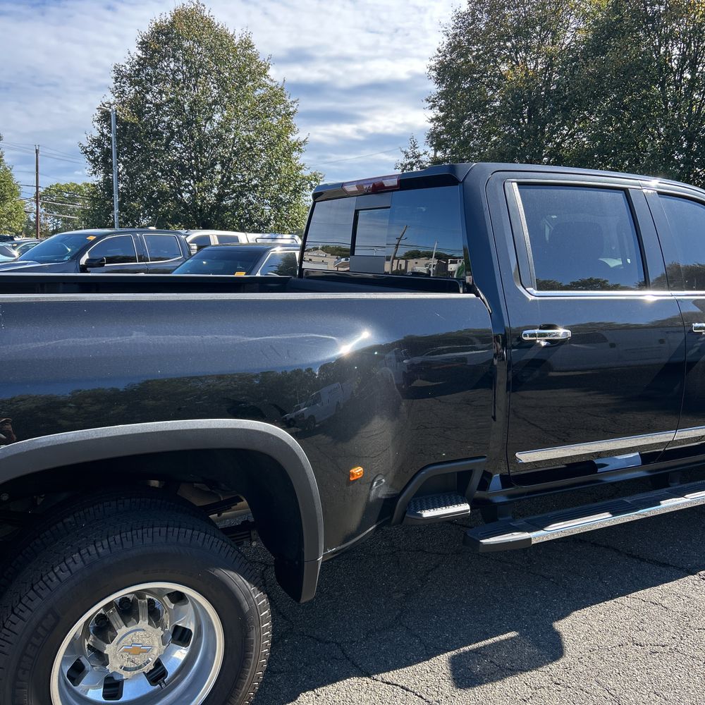 2025 Chevrolet Silverado 3500HD High Country