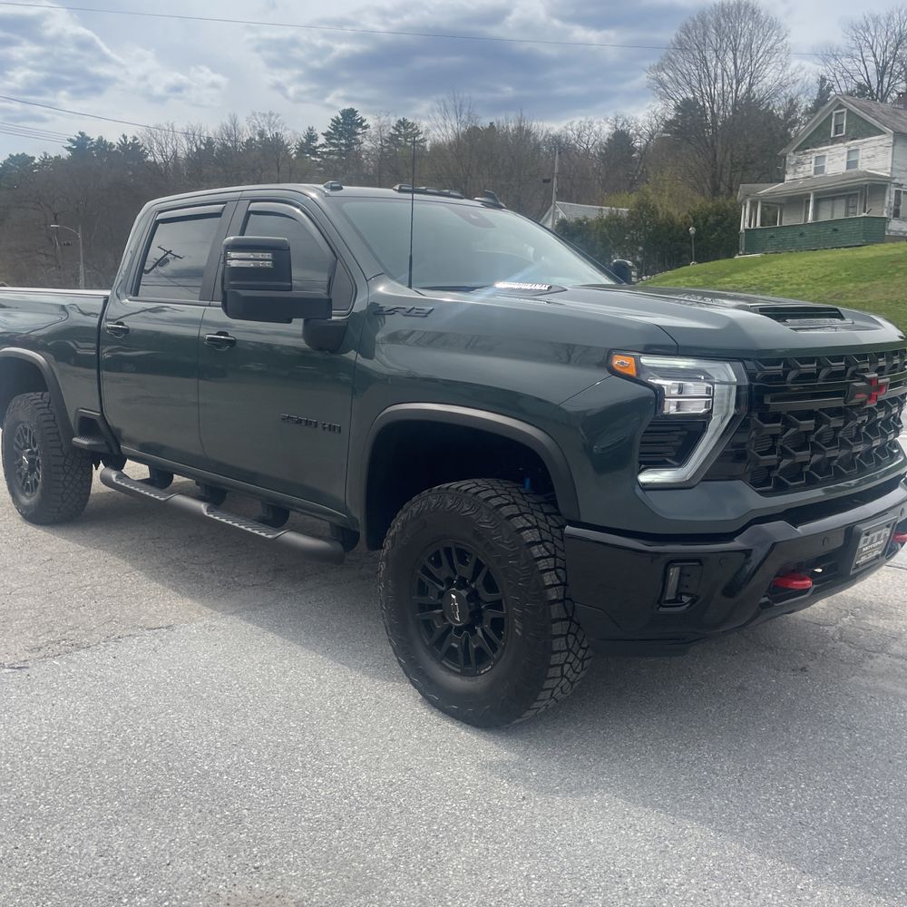 2026 Chevrolet Silverado 2500HD ZR2