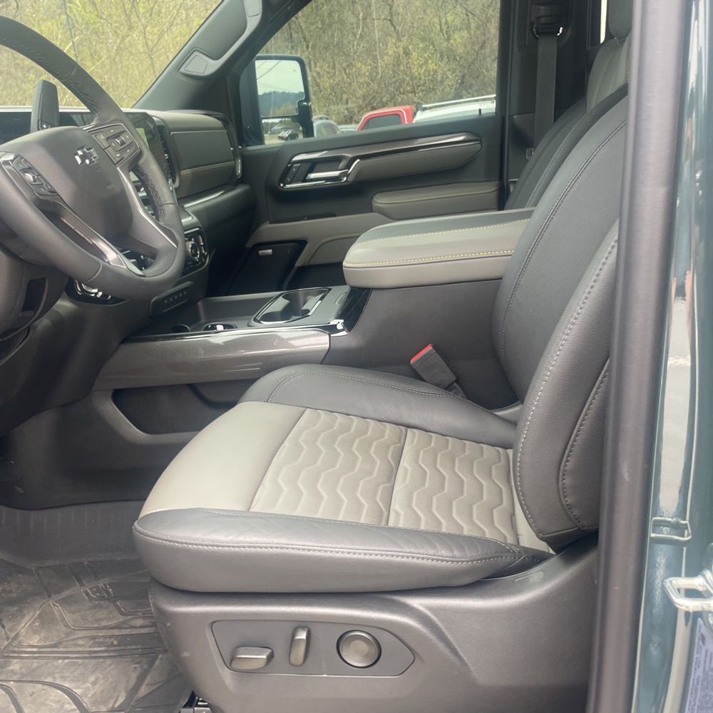 2026 Chevrolet Silverado 2500HD ZR2