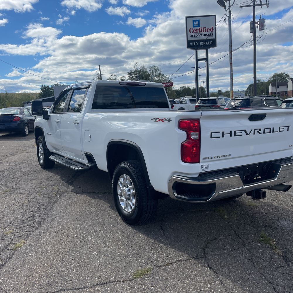 2022 Chevrolet Silverado 3500HD LT