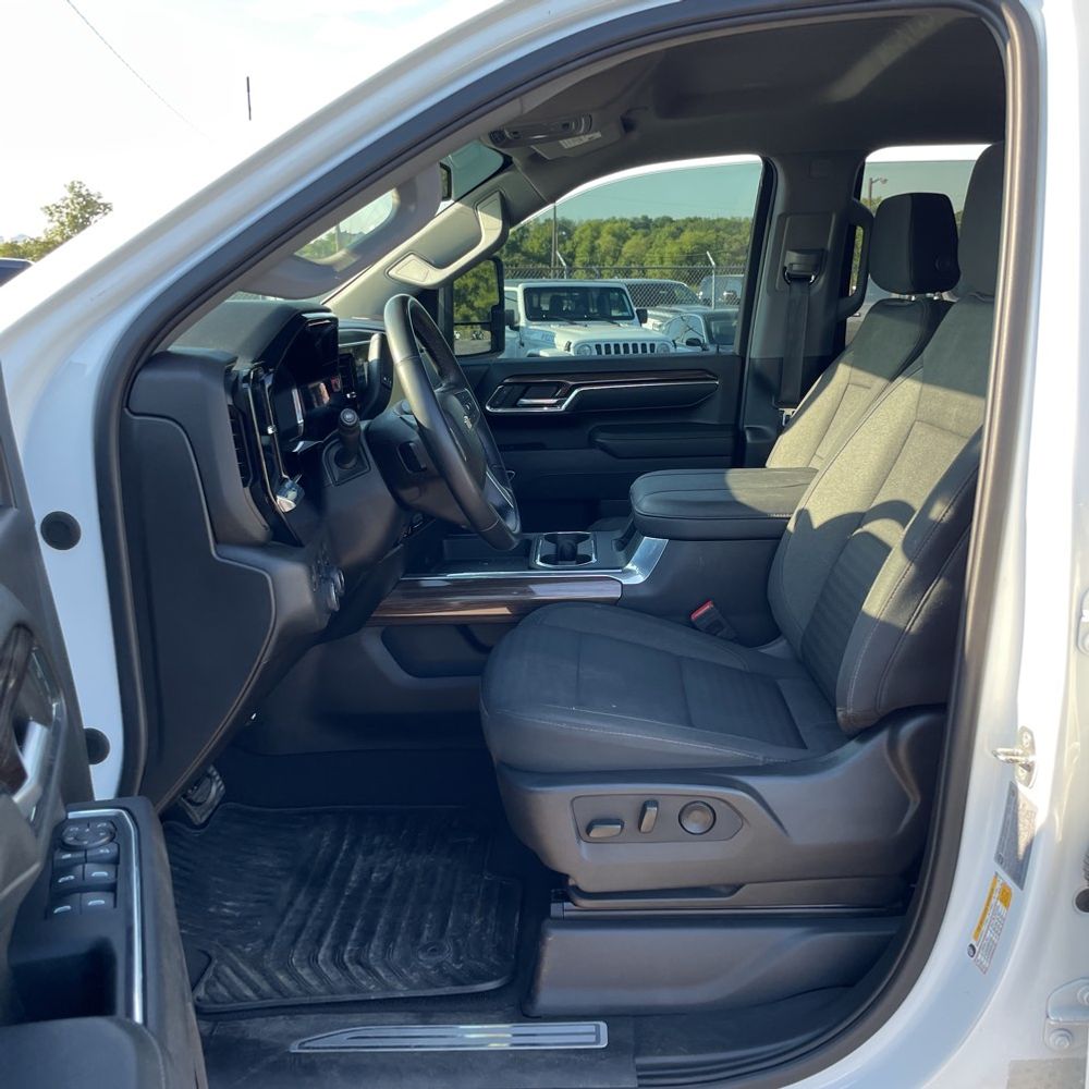 2024 Chevrolet Silverado 3500HD LT