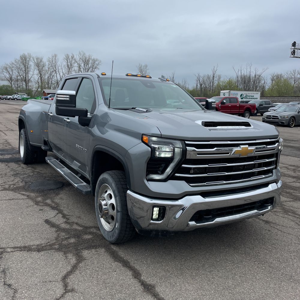 2024 Chevrolet Silverado 3500HD LTZ