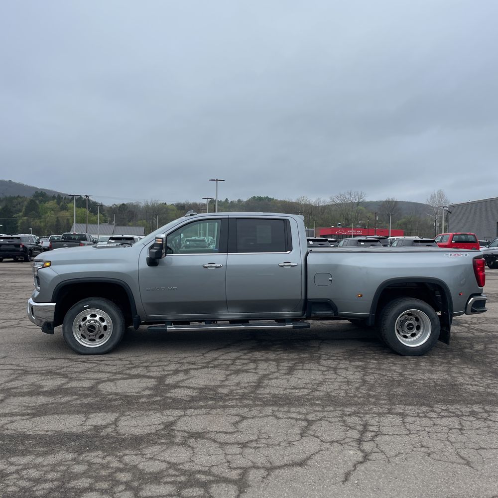 2024 Chevrolet Silverado 3500HD LTZ