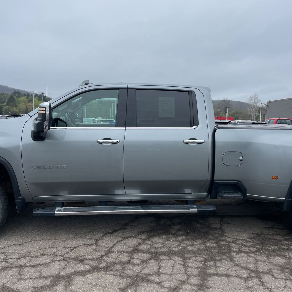 2024 Chevrolet Silverado 3500HD LTZ