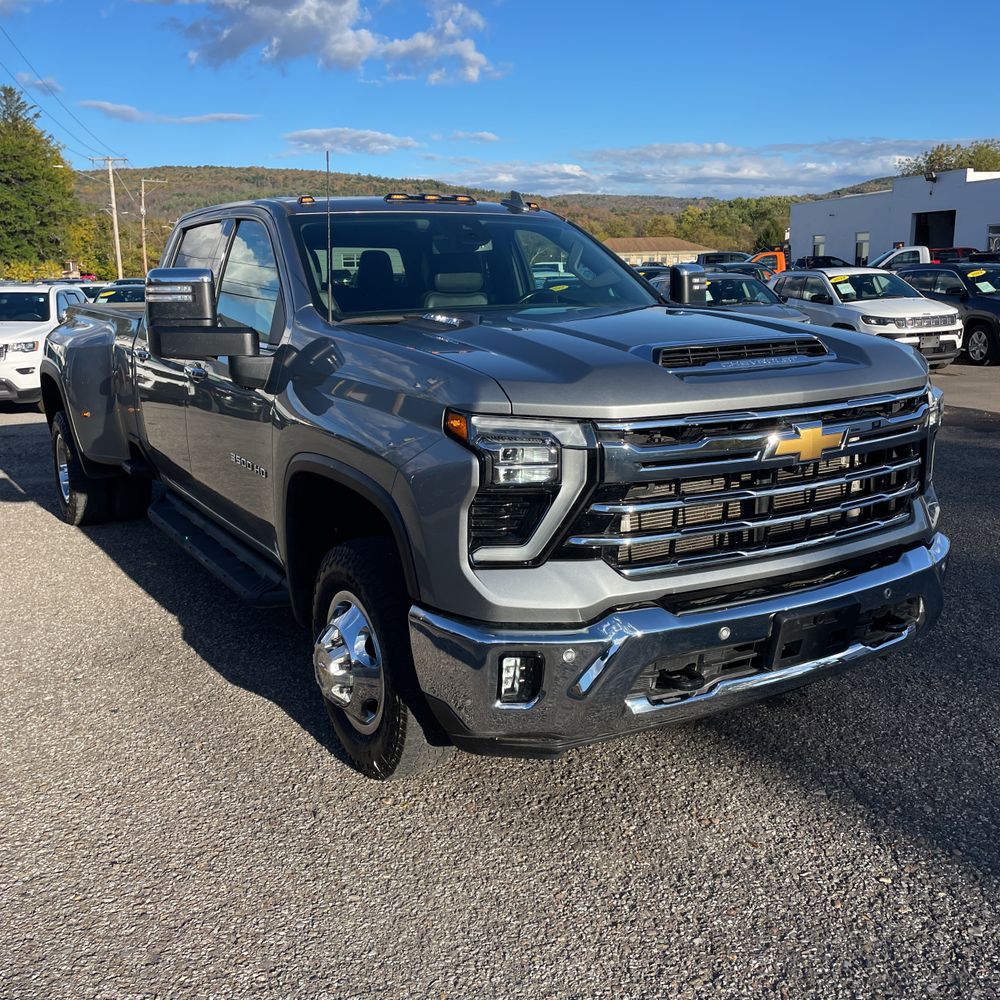 2024 Chevrolet Silverado 3500HD LTZ