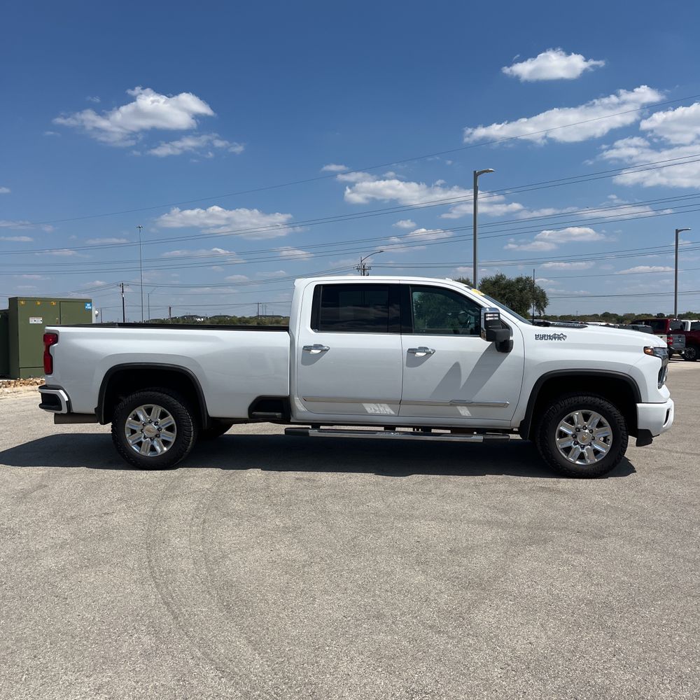 2024 Chevrolet Silverado 3500HD High Country