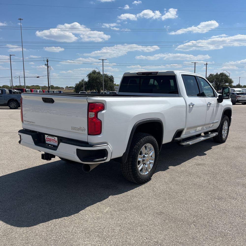 2024 Chevrolet Silverado 3500HD High Country