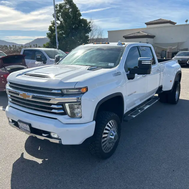 2023 Chevrolet Silverado 3500HD High Country