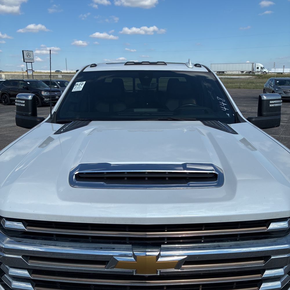 2023 Chevrolet Silverado 3500HD High Country