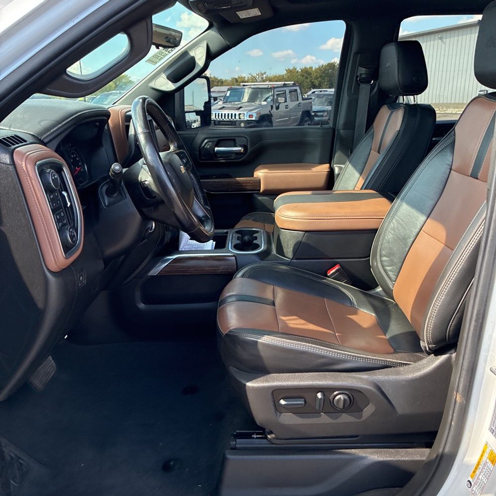 2023 Chevrolet Silverado 3500HD High Country