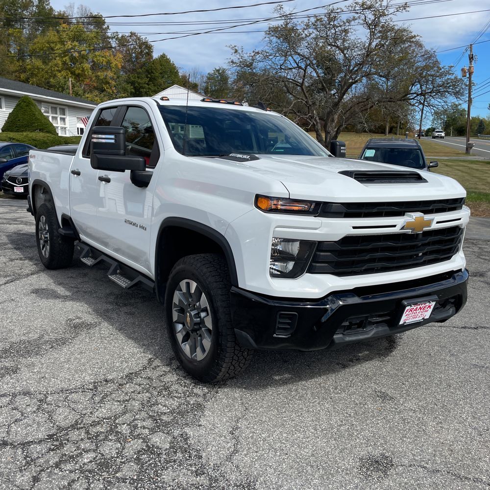 2024 Chevrolet Silverado 2500HD Custom