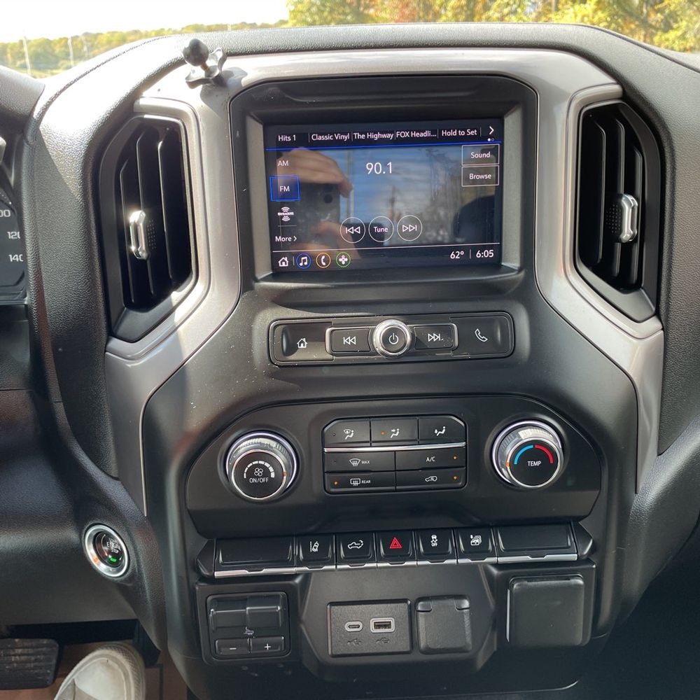 2024 Chevrolet Silverado 2500HD Custom