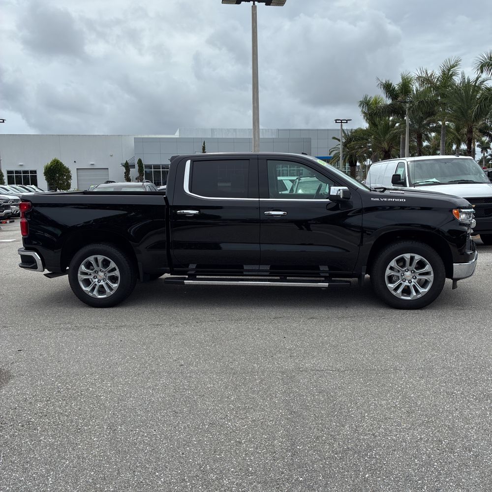 2025 Chevrolet Silverado 1500 LTZ