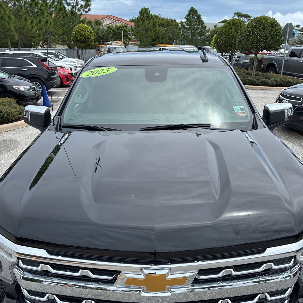 2025 Chevrolet Silverado 1500 LTZ