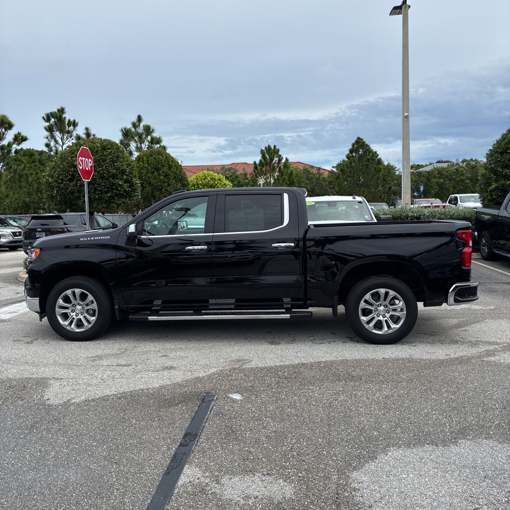 2025 Chevrolet Silverado 1500 LTZ