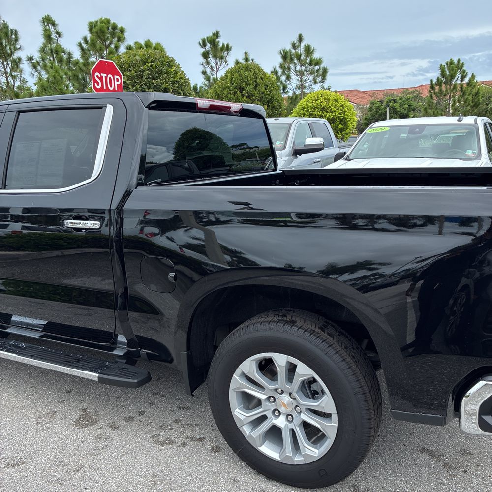 2025 Chevrolet Silverado 1500 LTZ