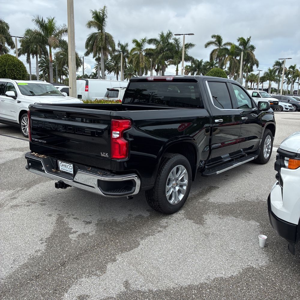 2025 Chevrolet Silverado 1500 LTZ