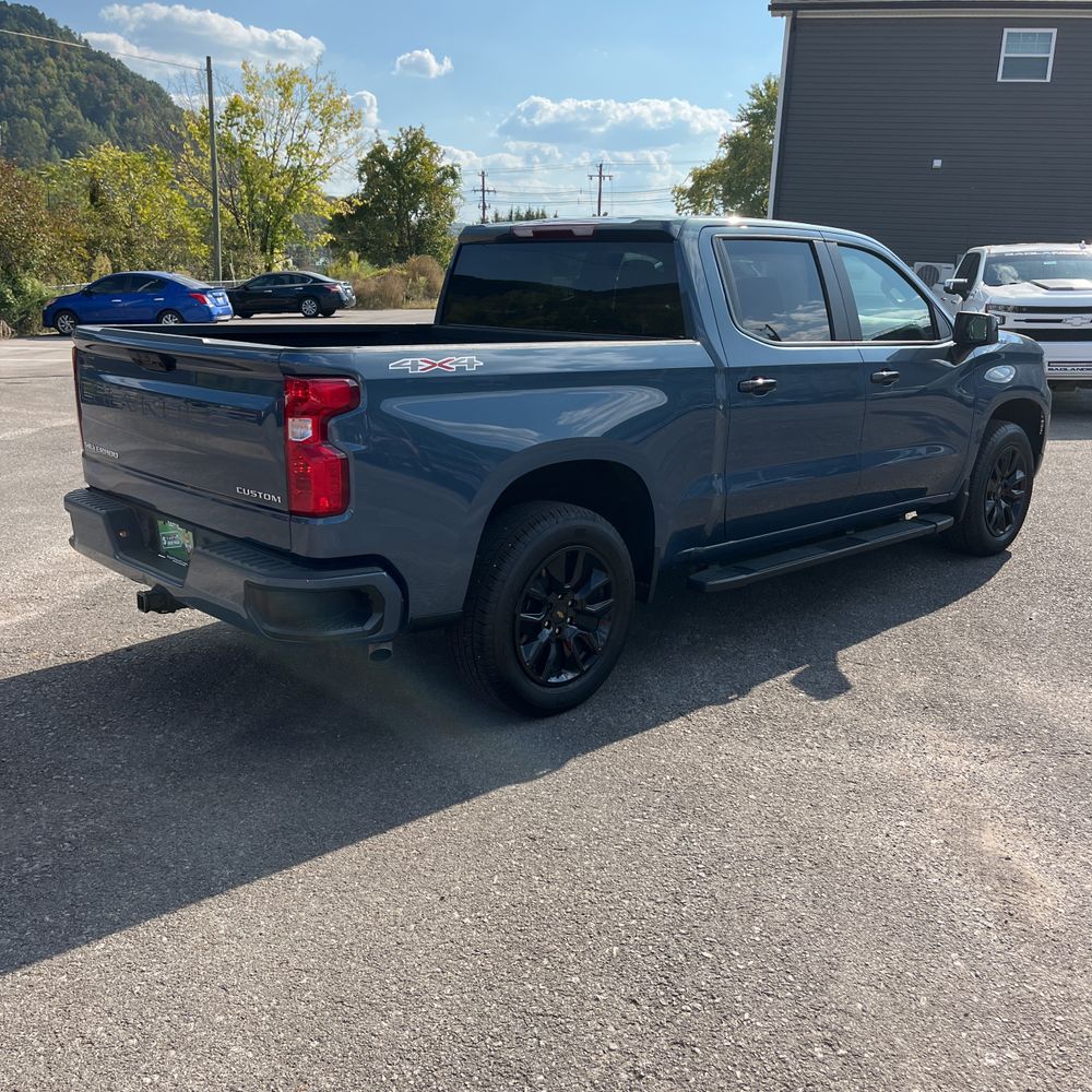 2024 Chevrolet Silverado 1500 Custom