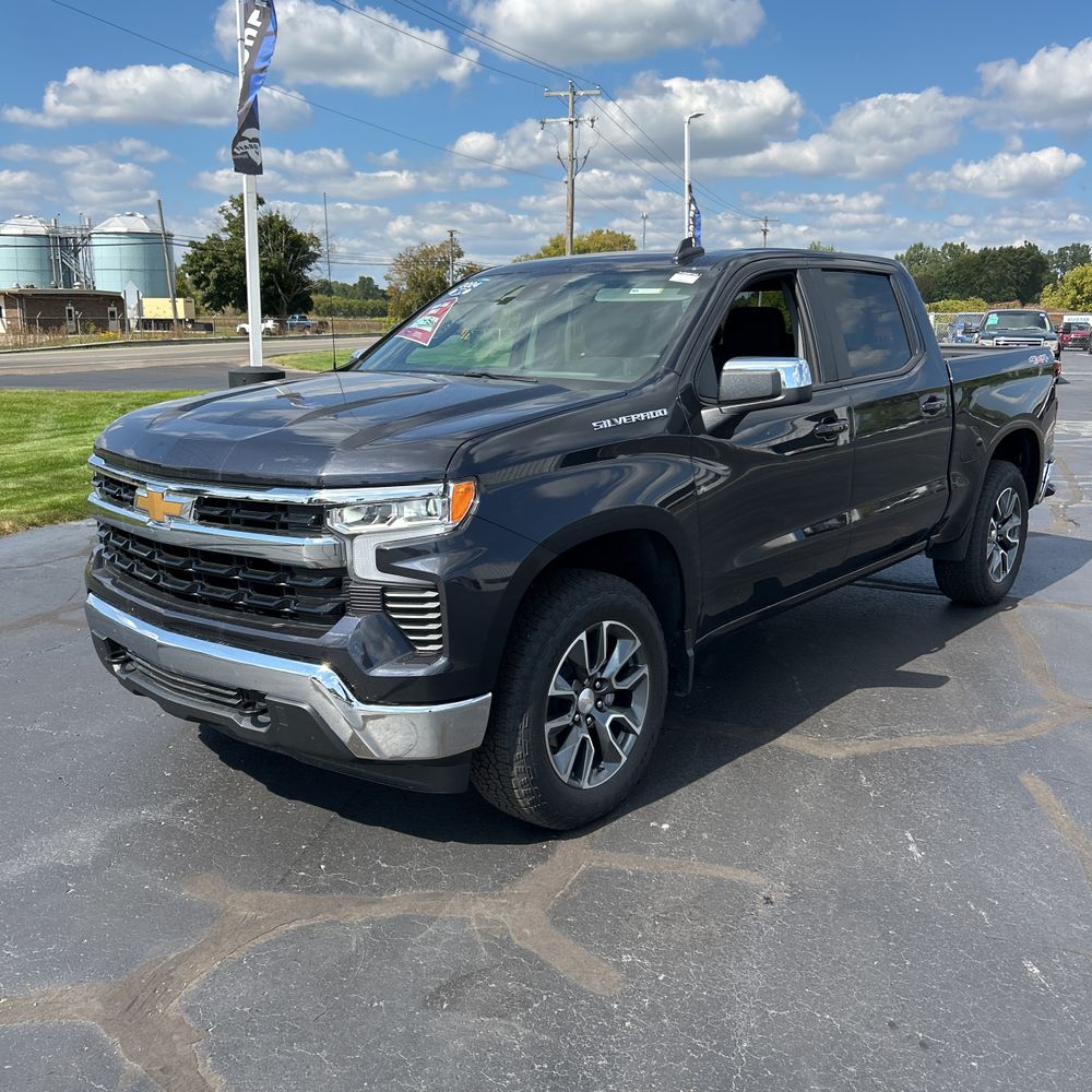 2024 Chevrolet Silverado 1500 LT