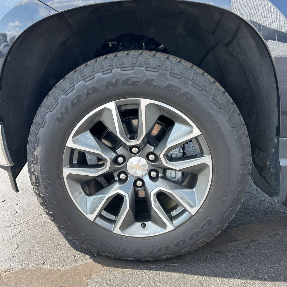 2024 Chevrolet Silverado 1500 LT