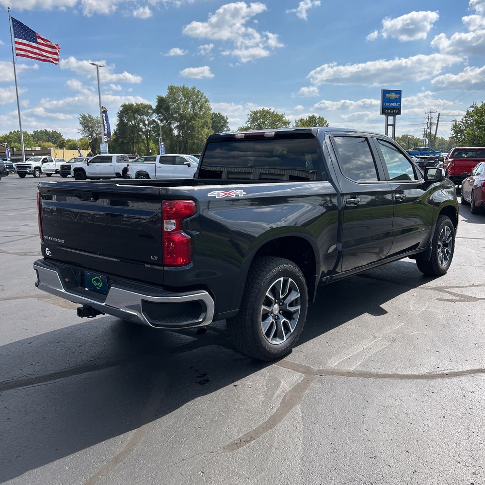 2024 Chevrolet Silverado 1500 LT