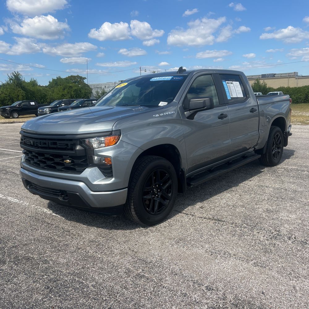 2025 Chevrolet Silverado 1500 Custom