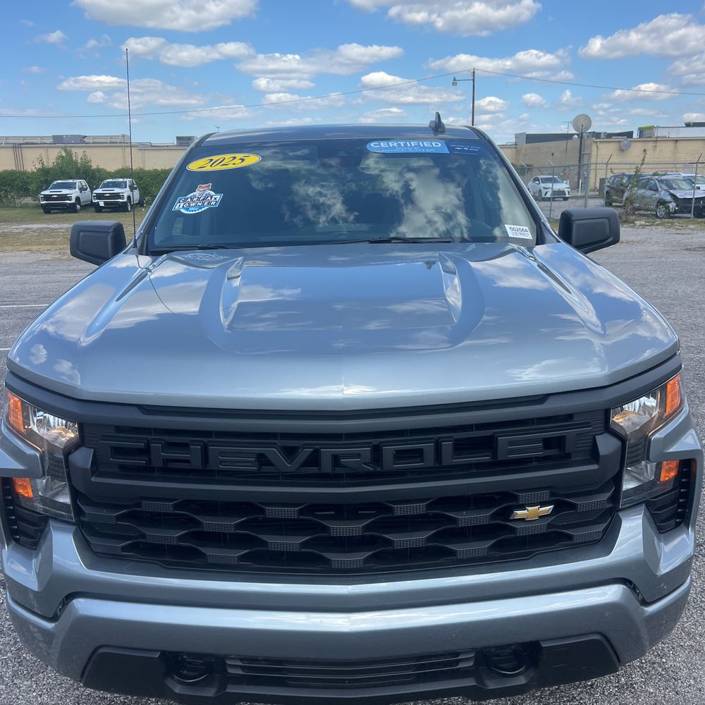 2025 Chevrolet Silverado 1500 Custom