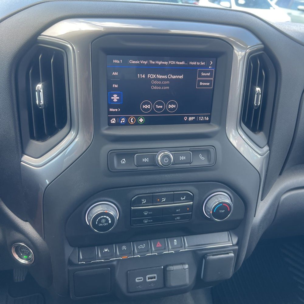 2025 Chevrolet Silverado 1500 Custom
