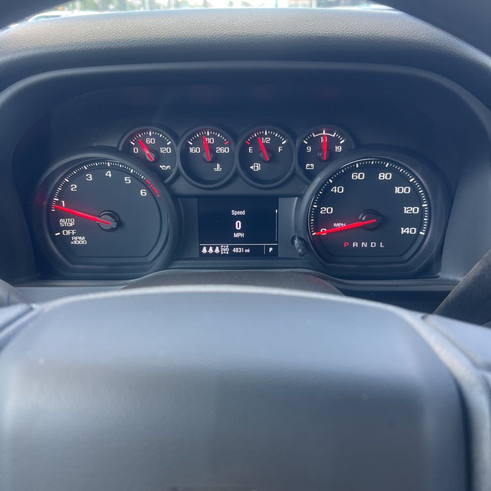 2025 Chevrolet Silverado 1500 Custom