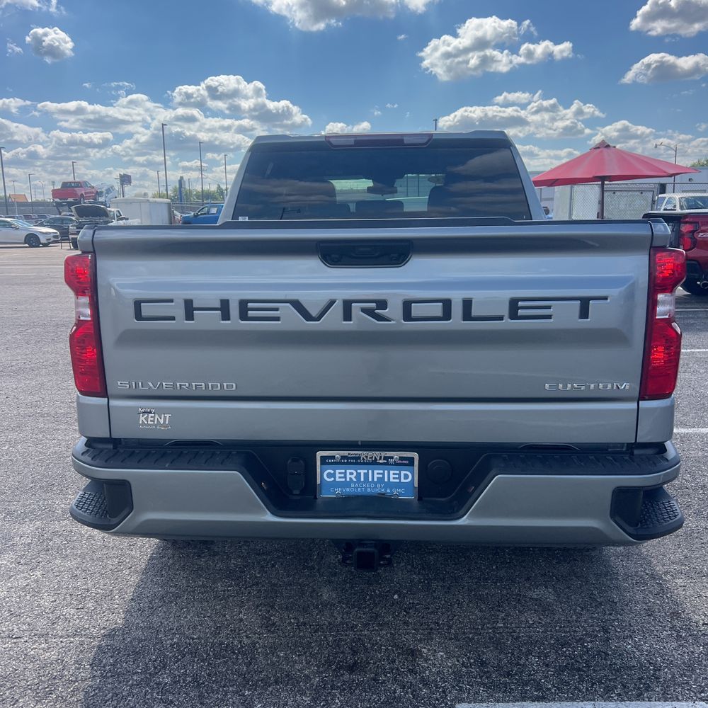 2025 Chevrolet Silverado 1500 Custom