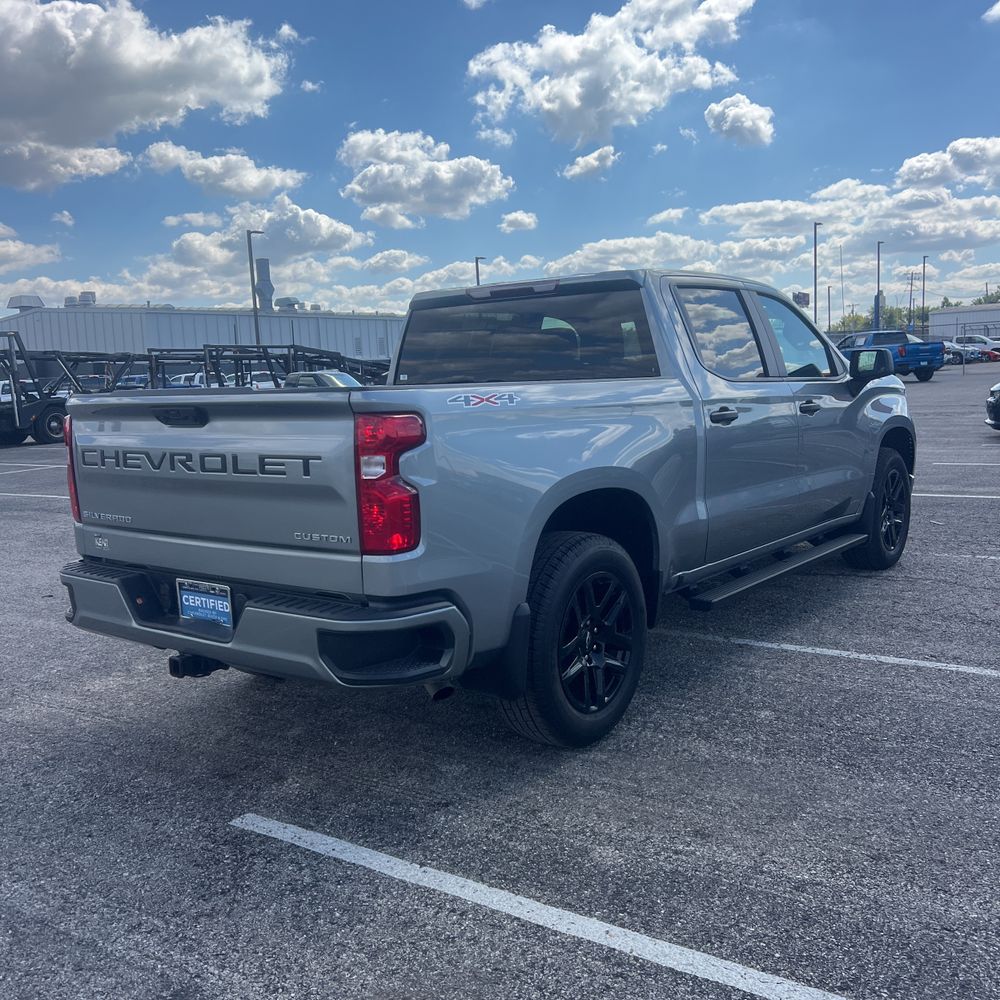 2025 Chevrolet Silverado 1500 Custom