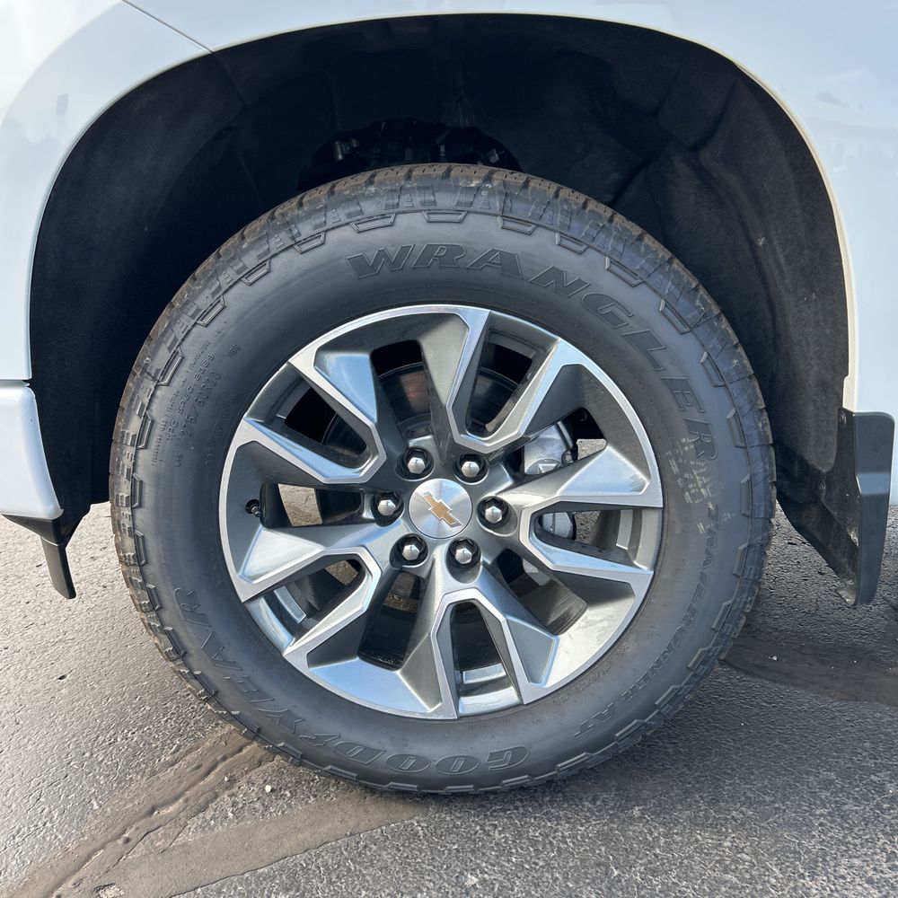 2025 Chevrolet Silverado 1500 RST