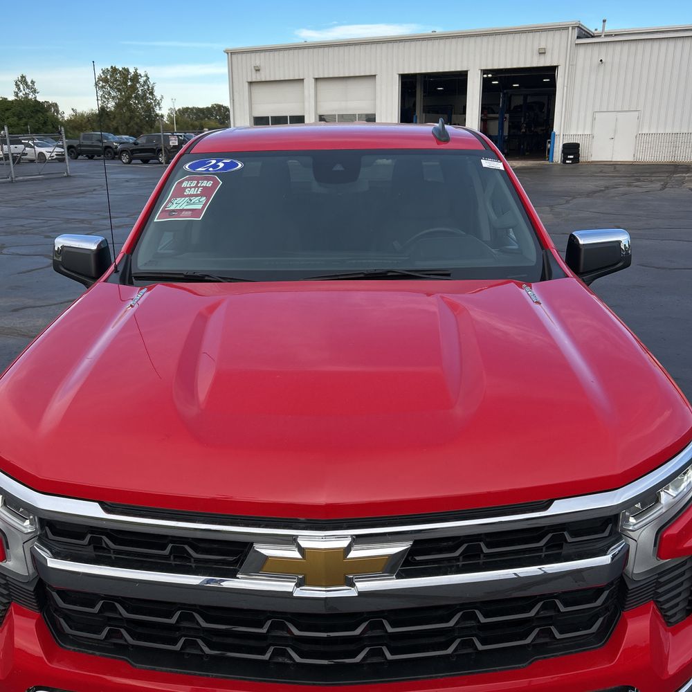 2025 Chevrolet Silverado 1500 LT